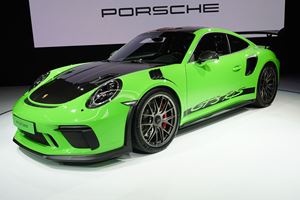 Porsche 911 GT3 RS Sheds Extra Weight With Weissach Package