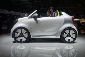 Smart Turns 20 With Quirky Forease Concept