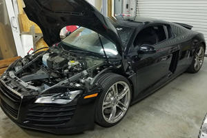 Good Luck Rebuilding This Totalled Audi R8, Dude