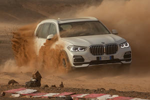 BMW Creates Famous Race In The Desert To Show Off New X5