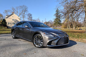 Own An LS 500 Or LS 500h? Lexus May Need To Give You New Tires
