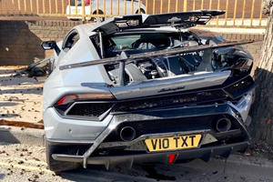 Lamborghini Huracan Performante Crashes At Supercar Meet