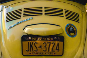 How To Keep Your Personalized License Plate After Selling Your Car