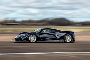 Hennessey Venom F5 Makes 200 MPH Look Easy, Even With Limited Power