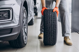 Should You Be Driving On All-Season Tires or Summer Tires?