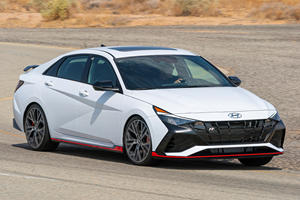 Hyundai Elantra N Arrives With 276 HP And Manual Gearbox