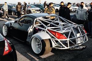 This Half-Naked Nissan 350Z Is One Step Closer To Becoming A Hot Wheels Car