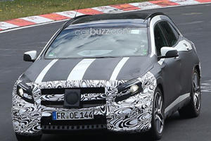 Mercedes-Benz GLA45 AMG Tests at the Ring