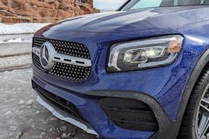 Mercedes-Benz Has A Problem With SUV Headlights