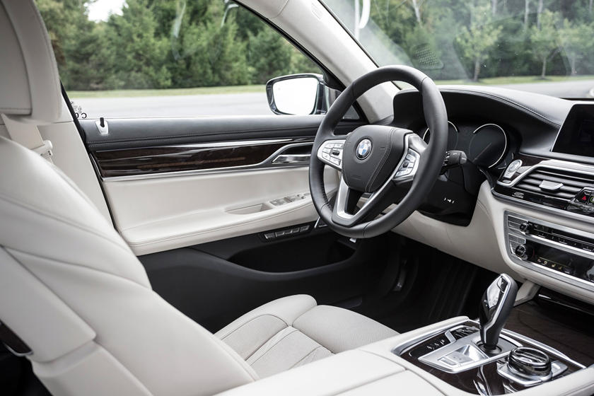  Revisión de la serie BMW, adornos, especificaciones, precio, nuevas características interiores, diseño exterior y especificaciones