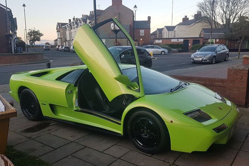 This Fake Lamborghini Diablo Doesn T Look Half Bad Carbuzz