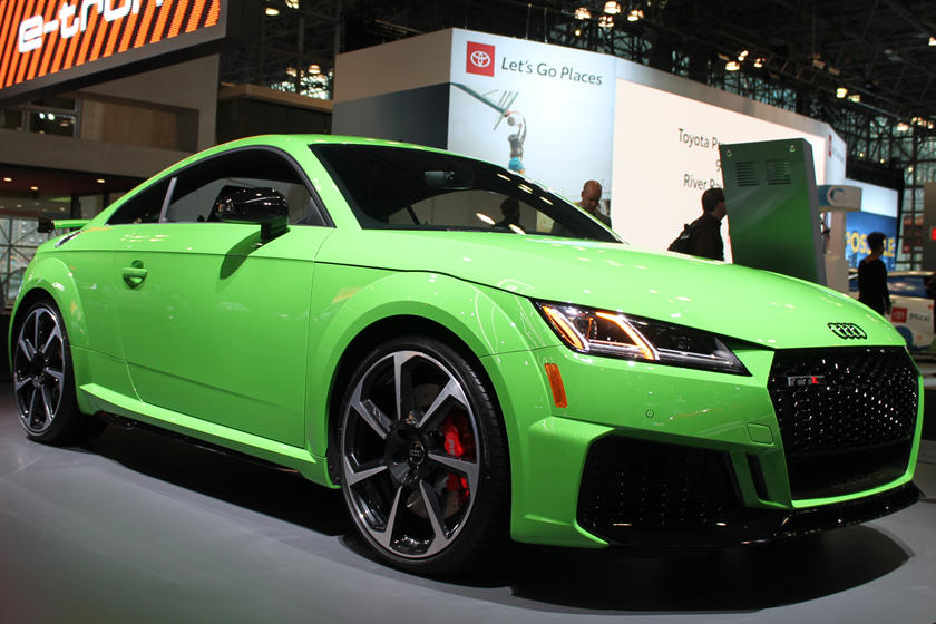 New Audi Tt Rs Looks Stunning Enjoy It While It Lasts Carbuzz