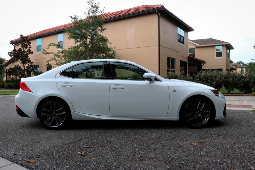 The Good And Bad Of The 2019 Lexus Is 350 F Sport Carbuzz