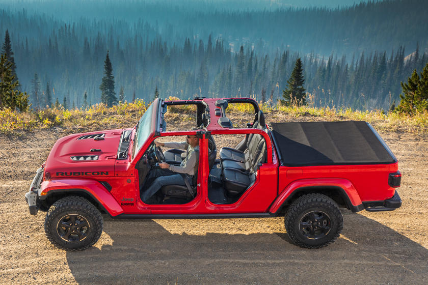 You'll Be Shocked How Much Jeep Gladiator Owners Spend On Accessories