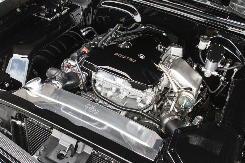 Chevy S Newest Crate Engine Marks 65 Years Of Small Block V8s Carbuzz