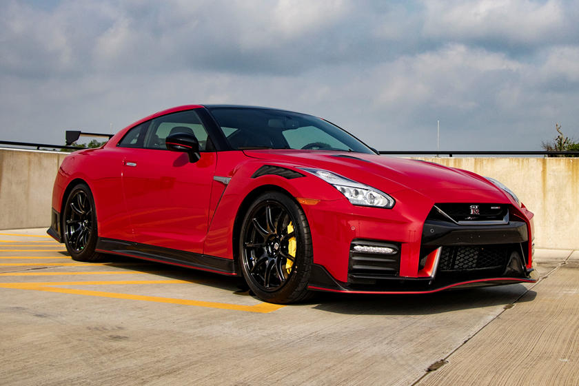 21 Nissan Gt R Nismo Review Trims Specs Price New Interior Features Exterior Design And Specifications Carbuzz