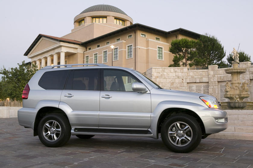 First-Generation Lexus GX Is A Forgotten Off-Road Bargain | CarBuzz