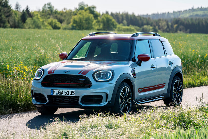 21 Mini Jcw Countryman Gets A Fresh Face And New Tech Carbuzz