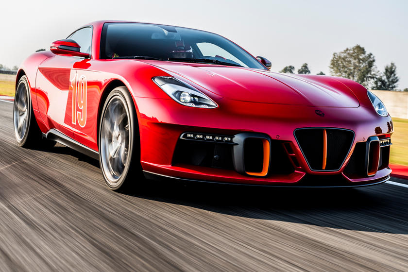 Touring Aero 3 Is A Stunning Retro Inspired Ferrari F12 Carbuzz