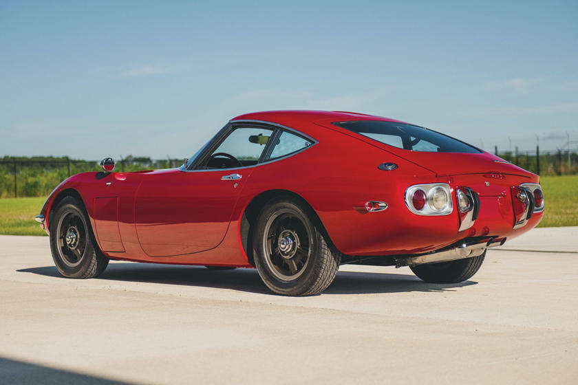 Super Rare LHD Toyota 2000GT Sells For $900,000 | CarBuzz