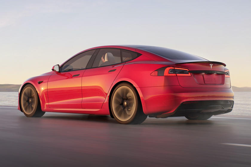 2021 Tesla Model S Plaid Vue arrière conduite