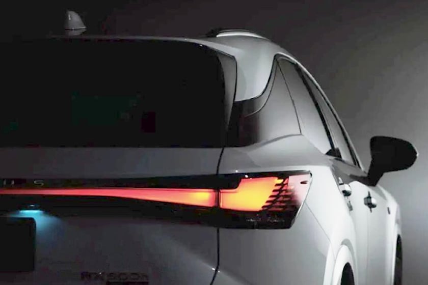 ALINTI: Lexus RX Hybrid Şimdiye Kadarki En Güçlü Olabilir