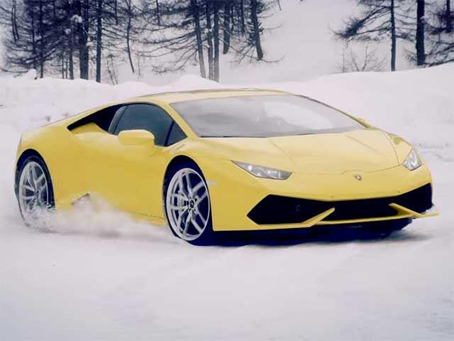 Lamborghini Huracan Joins Aventador Snow Drifting To Plug Winter