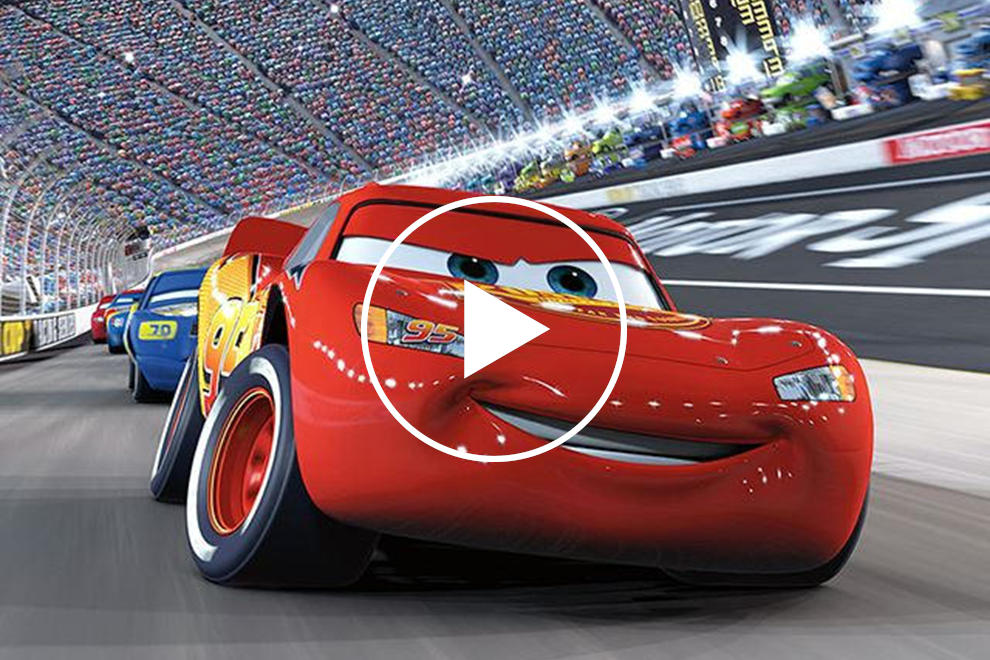 Lightning Mcqueen Isnt Ready To Retire In New Cars 3 Trailer Carbuzz